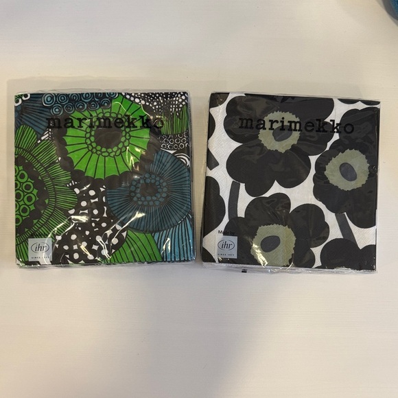 Marimekko Green and Black Floral Napkins Siirtolapuutarha and Unikko (2) - Picture 2 of 2